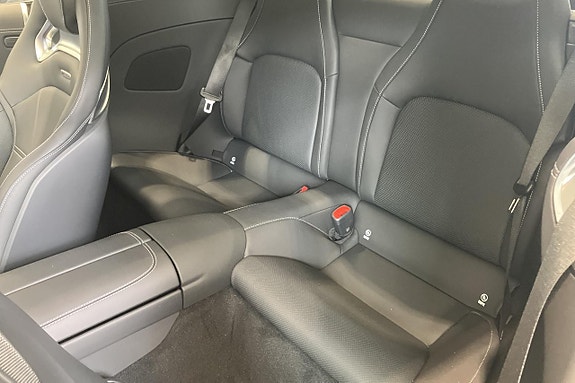 Mercedes-Benz S-Klass 9 of 17