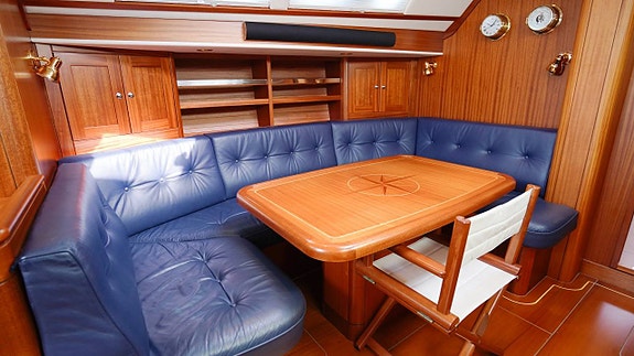 Sweden Yachts 45 / 2000 6 of 12