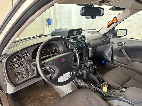 Saab 9-5 8 of 24