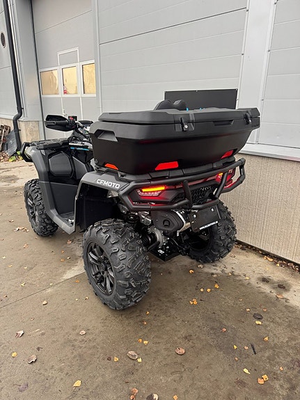 CFMOTO 850 Black Edtion 4 of 10