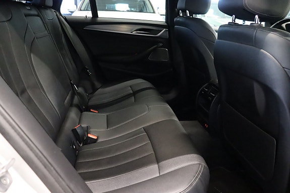 BMW 520 12 of 26