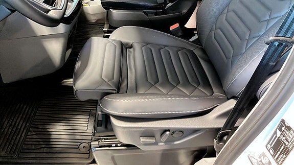 Ford Tourneo Connect 11 of 12