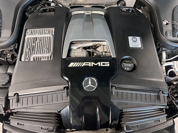 Mercedes-Benz E63 24 of 27