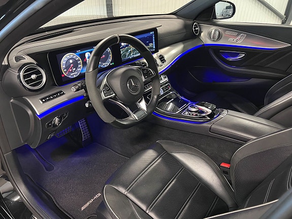 Mercedes-Benz E63 9 of 27