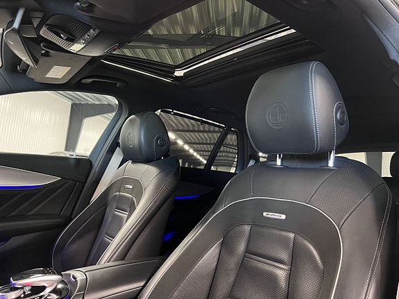Mercedes-Benz E63 11 of 27