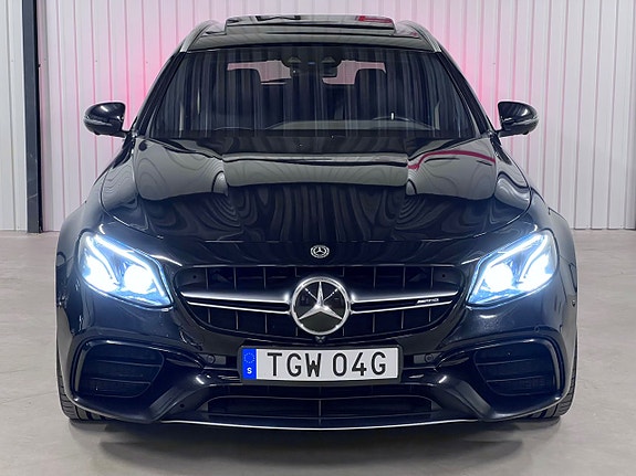 Mercedes-Benz E63 7 of 27