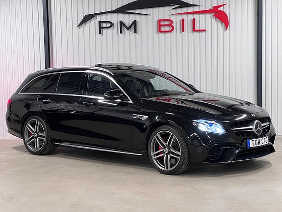 Mercedes-Benz E63 2 of 27