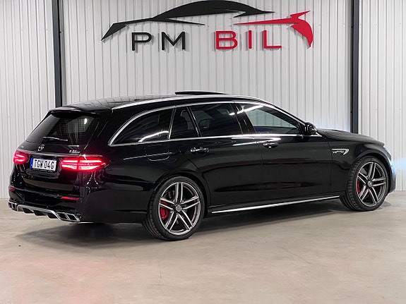 Mercedes-Benz E63 3 of 27