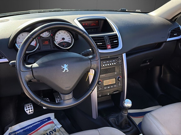 Peugeot 207 14 of 19