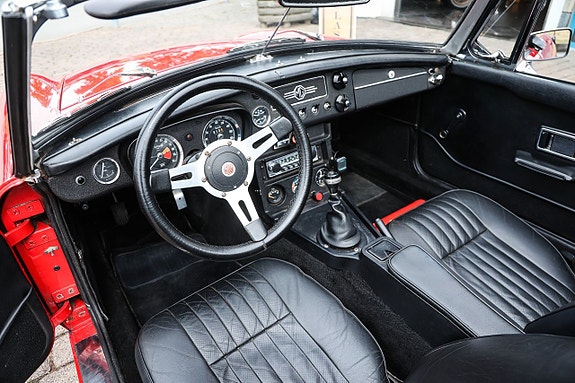 MG MGB 10 of 15