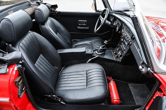 MG MGB 12 of 15