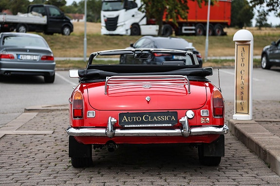 MG MGB 7 of 15