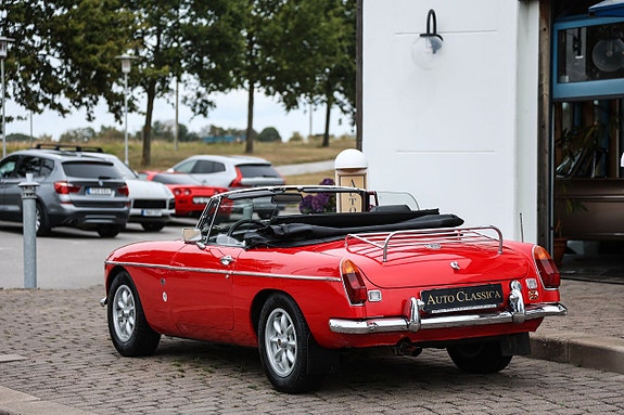 MG MGB 6 of 15