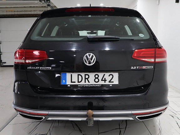 Volkswagen Passat Alltrack 5 of 5