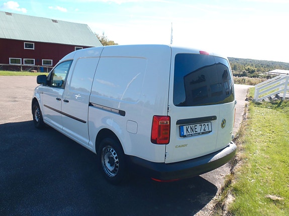Volkswagen Caddy Maxi 3 of 5