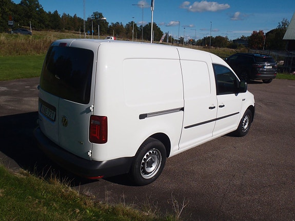 Volkswagen Caddy Maxi 4 of 5