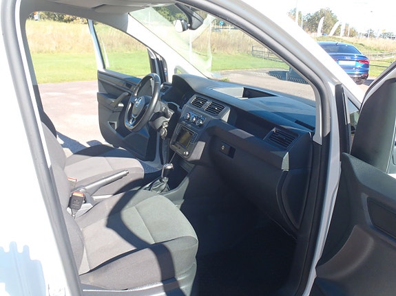 Volkswagen Caddy Maxi 8 of 10