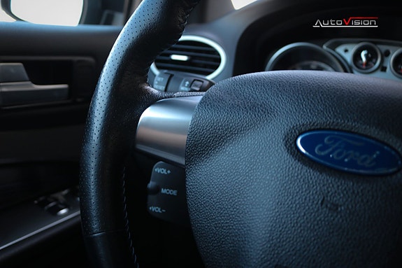 Ford Focus 19 of 24