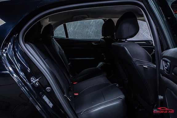 Renault Megane 18 of 24