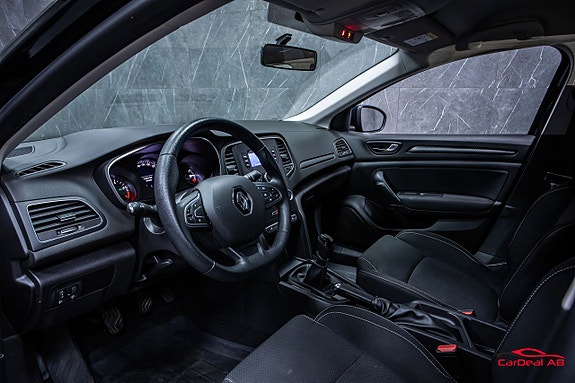 Renault Megane 11 of 24