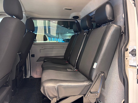 Volkswagen Transporter 8 of 29