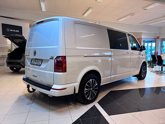Volkswagen Transporter 4 of 5