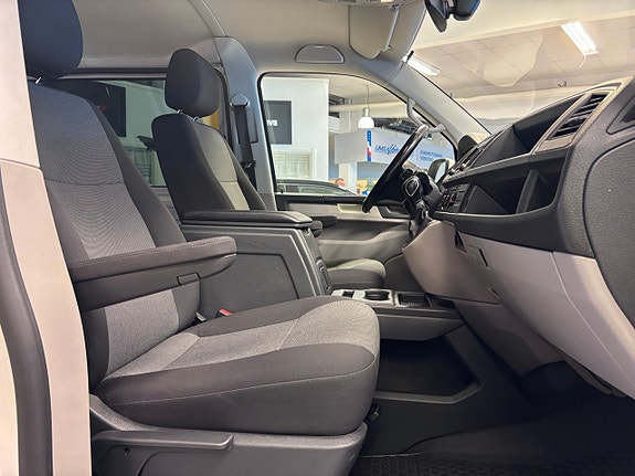 Volkswagen Transporter 10 of 29