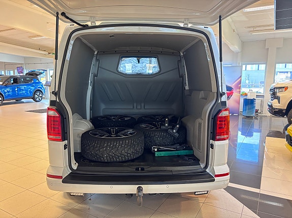 Volkswagen Transporter 29 of 29