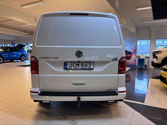Volkswagen Transporter 28 of 29