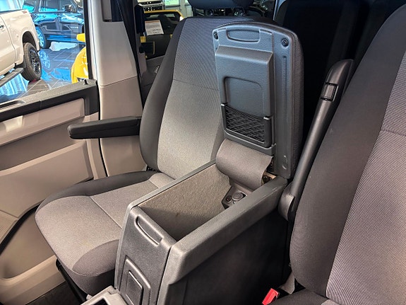 Volkswagen Transporter 16 of 29