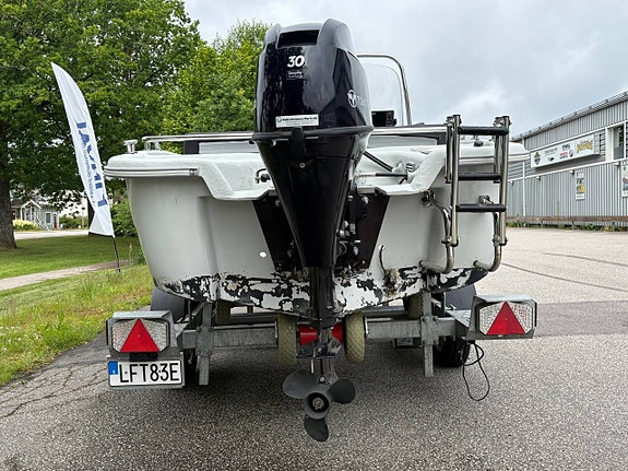 Som ny Suvi 440 med Tohatsu 30hk, Ekolod/Plotter och trailer 4 of 11
