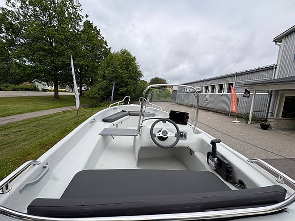 Som ny Suvi 440 med Tohatsu 30hk, Ekolod/Plotter och trailer 7 of 11