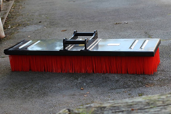 SOPBORSTE TILL GRÄVMASKIN MED S40 , S45 & S60 FÄSTE