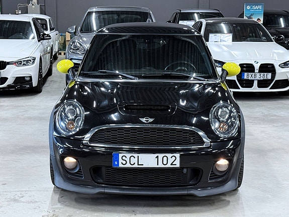 MINI Cooper S 11 of 16