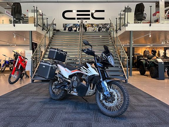 KTM 790