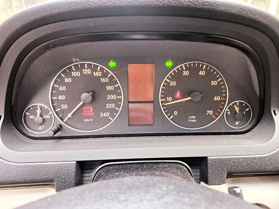 Mercedes-Benz A150 17 of 17