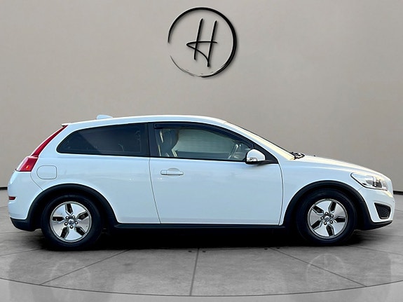 Volvo C30 6 of 22