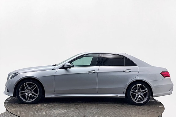 Mercedes-Benz E250 9 of 27