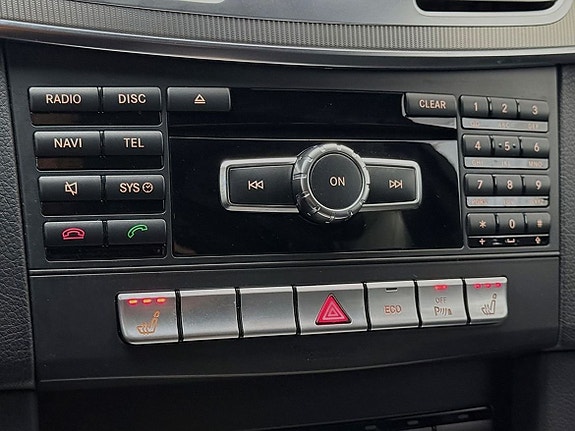 Mercedes-Benz E250 24 of 27