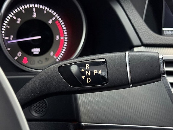 Mercedes-Benz E250 19 of 27
