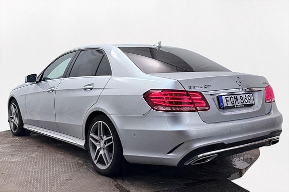Mercedes-Benz E250 8 of 27