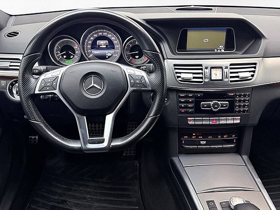 Mercedes-Benz E250 16 of 27