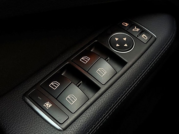 Mercedes-Benz E250 27 of 27