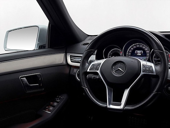 Mercedes-Benz E250 15 of 27