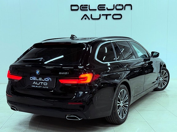 BMW 520 3 of 5
