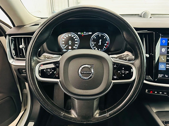 Volvo V60 18 of 25
