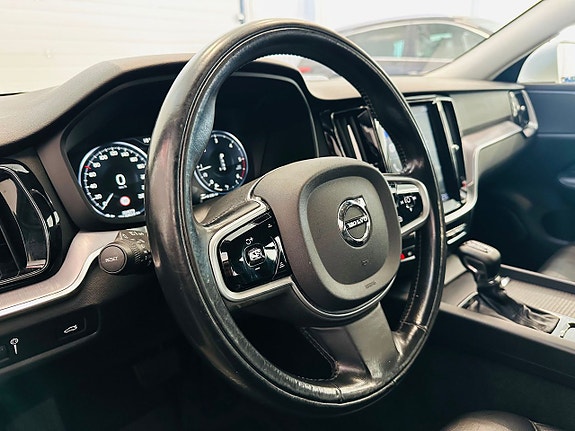 Volvo V60 17 of 25