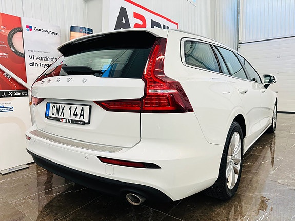 Volvo V60 6 of 25