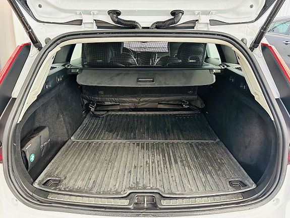 Volvo V60 7 of 25