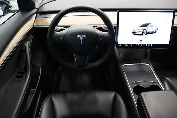 Tesla Model 3 14 of 25